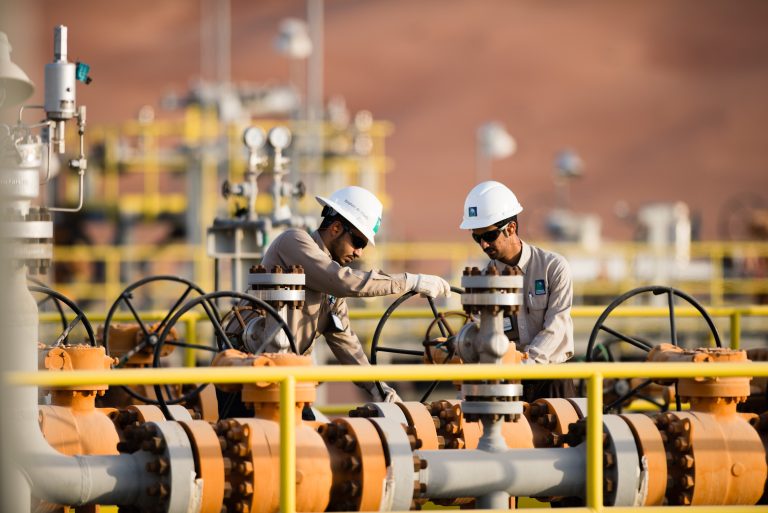Aramco Holds Steady at 12 Million Barrels: Saudi Arabia Puts Brakes on Production Expansion