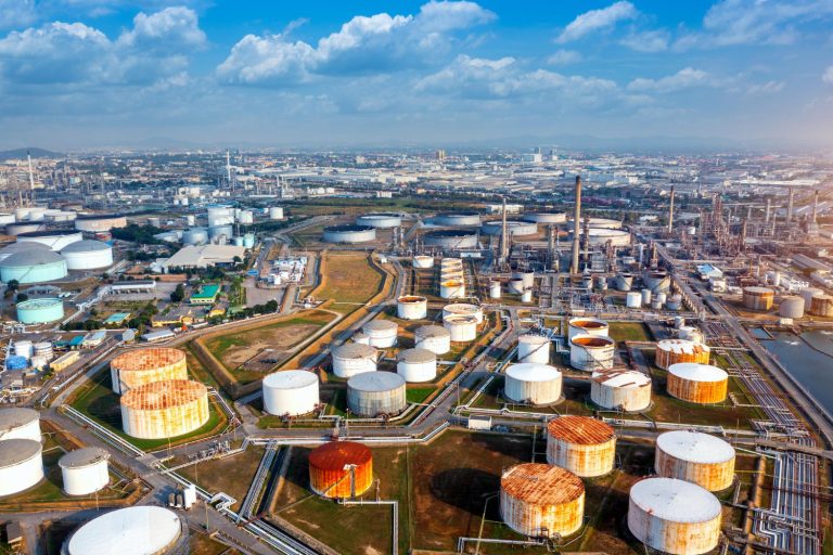 Oil Prices Rise on OPEC+ Decision to Keep Output Policy Unchanged